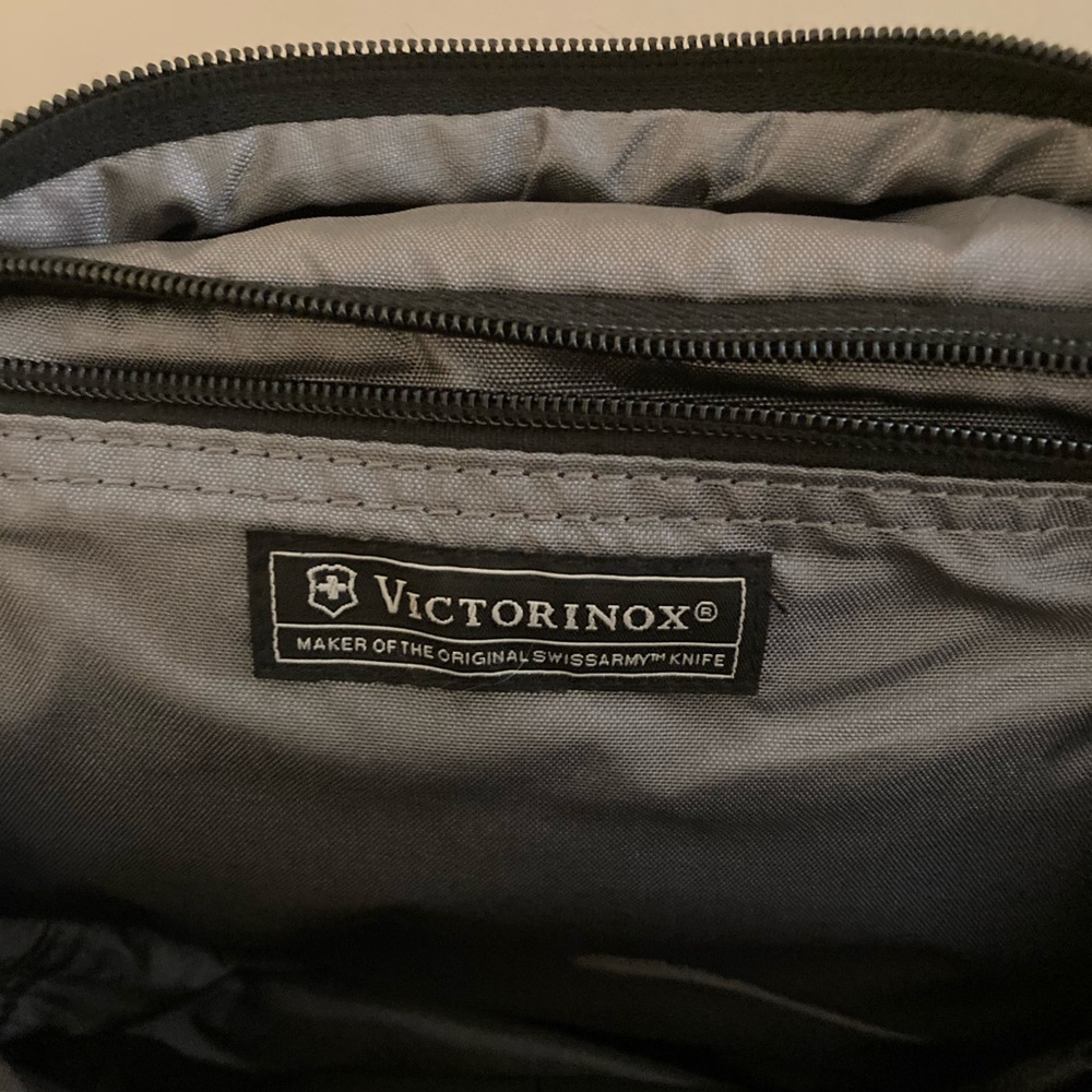 Victorinox Swiss Army Backpack Black Nylon Small Comp… Gem